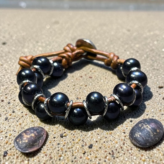 Summer Nights - Black Pearl and Leather Adjustable Bracelet